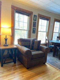 Tavern - Country Suite - Newport - 6