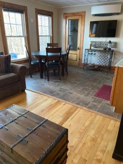 Tavern - Country Suite - Newport - 3
