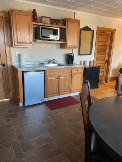 Tavern - Country Suite - Newport - 1