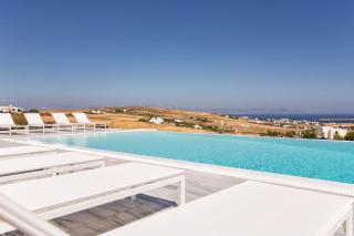 Crystal Blue 4BR with infinity pool by JJ Hospitality - Kampos Paros - 1