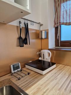 Single Studio Flat with Private Access - 5