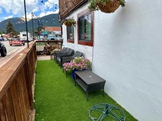 Red River Townhouse - Unit A - 5