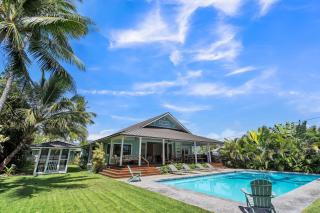 Gorgeous Renovated 1937 Plantation Style Beach House 50 Steps to the Center of the Beach home - 7