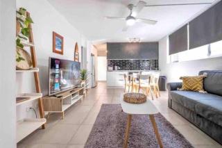 North Burleigh Miami Ocean Escape - Gold Coast - 0