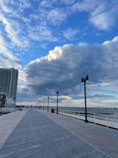 4 bed- Seaside, 1 block to AC Boardwalk & Shore - 6