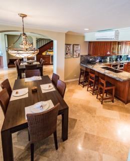 Palms 5 Luxury Beachfront Villa - Playa Flamingo - 7