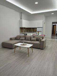 AEM 1-bedroom Apartment Apt #7 - Golem - 0