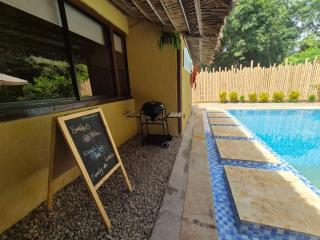 Lujosa villa con piscina y cine privado - 6