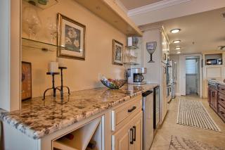 Elegant spacious beachfront, free seasonal beach service, huge lanai - Fort Walton Beach - 3