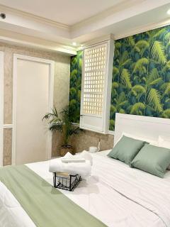 One Bedroom with Balcony by Christine Suites PH in Greenbelt Radisson - Manila - 2