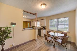 Indoor fireplace with patio and Pool Table - Beaumont - 3