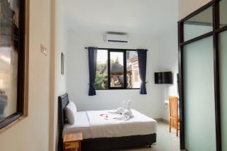 Suardana Inn's - Kuta - 9