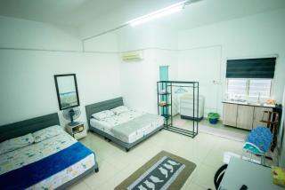MKB Homestay - Landed Studio room with 2 Queen bed and Free gated Parking - 3