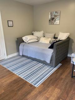 3 bedroom Cozy retreat with large backyard - Brooklyn - 6