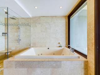 360 Splendor 310-Ocean View Residence-Breakfast Included! - Playa Flamingo - 4
