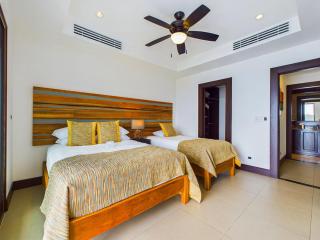 360 Splendor 310-Ocean View Residence-Breakfast Included! - Playa Flamingo - 2