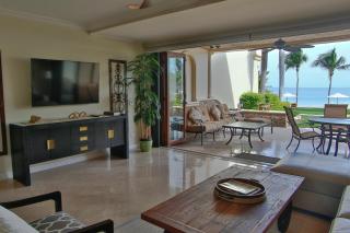 Palms 3- Luxury Beachfront Villa - 2