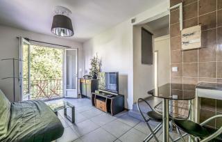 Beautiful Apartment In Montreuil - 9