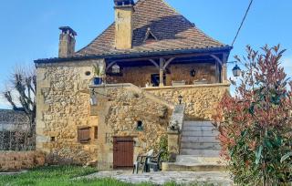 Awesome Home In Cenac-Et-Saint-Julien - 0