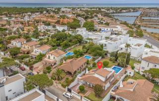 Nice Home In Chiclana De La Fronter - 9