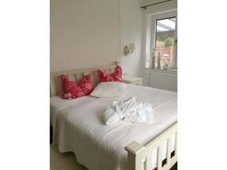 on the lake Comfortable holiday residence - - 1