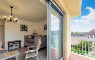 Nice Apartment In Cosne-Cours-Sur-Loire - Cosne-Cours-sur-Loire - 0