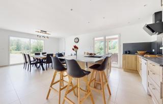 4 Bedroom Gorgeous Home In Bezinghem - Bezinghem - 4