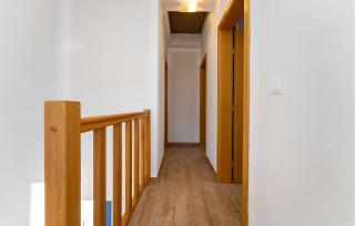 Beautiful Apartment In Rtina With Wifi - Rtina - 4