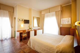 Hotel Beaurivage - Fano - 9