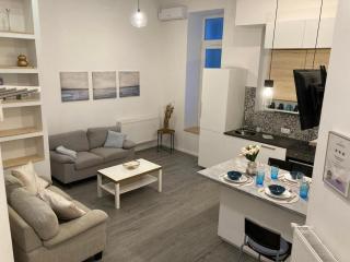 Abigel Family & Studio Apartment - Budapest - 8