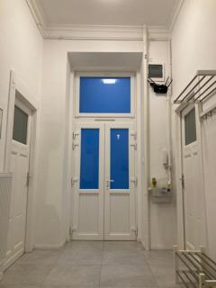Abigel Family & Studio Apartment - Budapest - 3