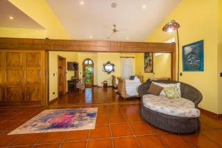 Casa Suenos-Beautiful Beachfront House - 1