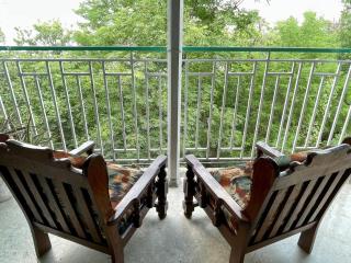 Retro Style Private Cottage Bhurban - Murree - 3