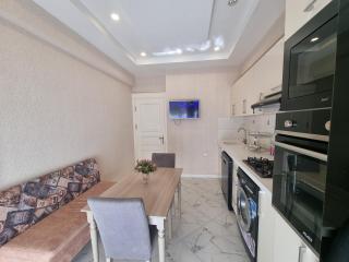 Park Azure Comfy Apartment - Bakoe - 8