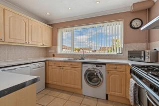 Roslen - Lovely Bungalow Near Beach and Village - 9