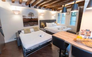 Saint-Germain Notre-Dame, rue des Anglais - 1