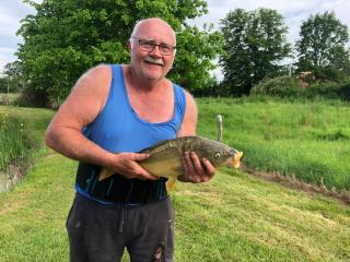 The Lake Room Cottage with Private Fishing Lake - Bommiers - 9