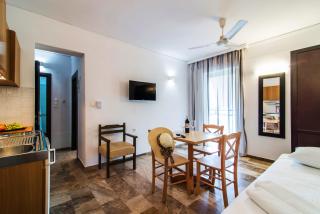 Polydoros Hotel Apartments - Palaiochóra - 4
