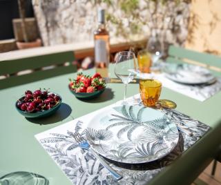 Confortable T2 vue mer avec terrasse aménagée et parking privé, plage et port à pied - 5