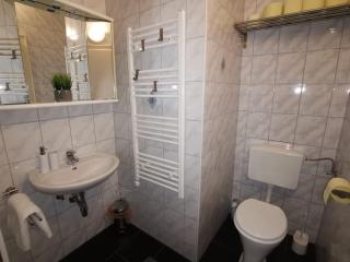 Flataid Apartment Quergasse - beim Bahnhof - 4