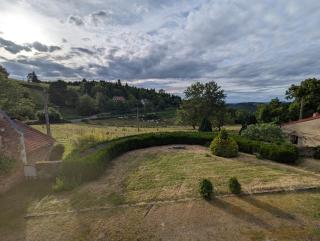 Loue belle demeure dans une grande propriété - 16 couchages, 8 chambres, 320 m2 - 30 min de Vichy - Châtel-Montagne - 6