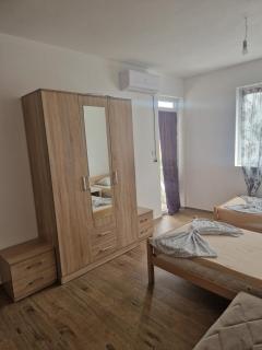 Apartmani Sijaric - Dobra Voda - 7