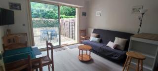 Appartement 2 pièces de plein pied au coeur du village a deux pas de la plage avec extérieur et parking prive - Saint-Georges-de-Didonne - 0