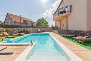 Apartman Toni - Gračac - 9