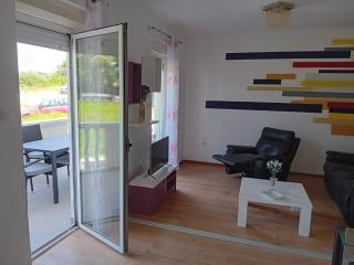 Apartments Toka - Petrcane - 1