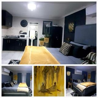The Wooden Garden Cottage - Uvongo Beach - 0