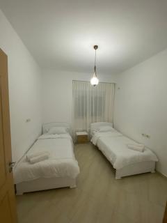 Relaxing and spacious apartment - Sarandë - 2