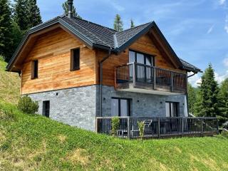 Tomtegl-Bergchalet-No-9-mit-Privatsauna-Infinitypool-Kamin-Fitnessraum-1500m-Seehoehe - Hochrindl - 0