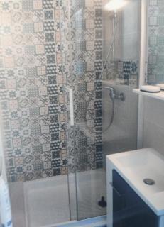 Appartement au calme T2 refait à neuf, 2 vélos, avec 2 piscines, 400 m de la mer - 1