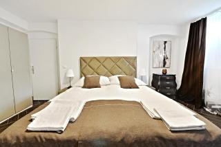 Lux Central Apartment - 9